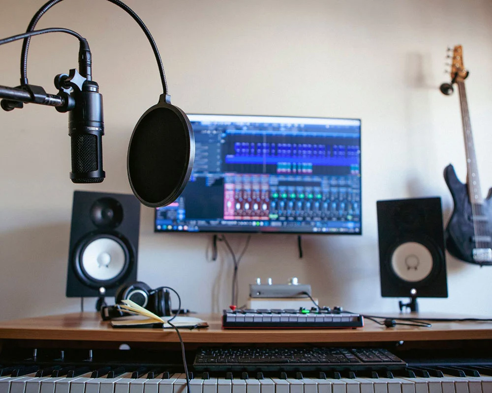 Best Desks For Music Production